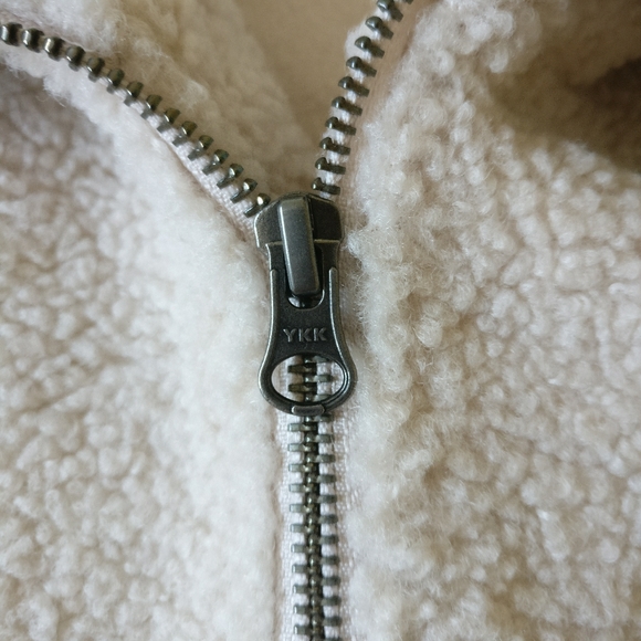 NWOT Uniqlo Cream Sherpa Fleece Pile Lined Cropped Teddy Bomber Jacket XS - Picture 10 of 16